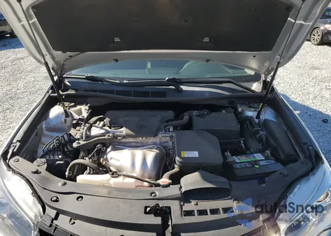 2015 Toyota Corolla L z USA, uszkodzony, nr VIN 5YFBURHE1FP358448